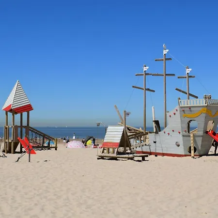 Appartement Amazing In With Wifi Ostende